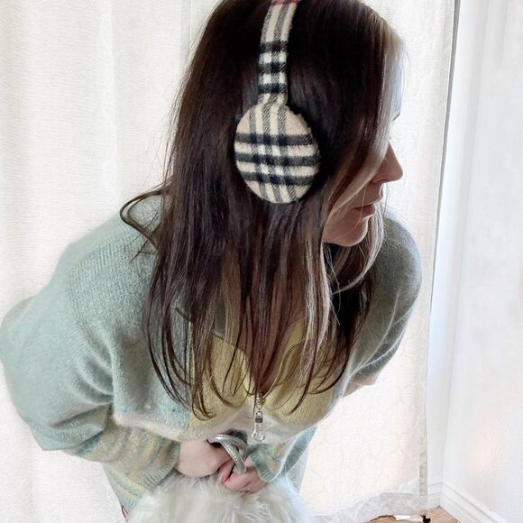 Burberry London 100% Cashmere Shearling Plaid Earmuffs - Iconic Check - Picture 2 of 11